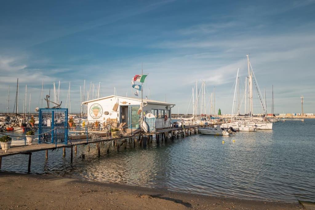 Retroscena Appartamento Mare In Centro Civitanova Marche Bagian luar foto